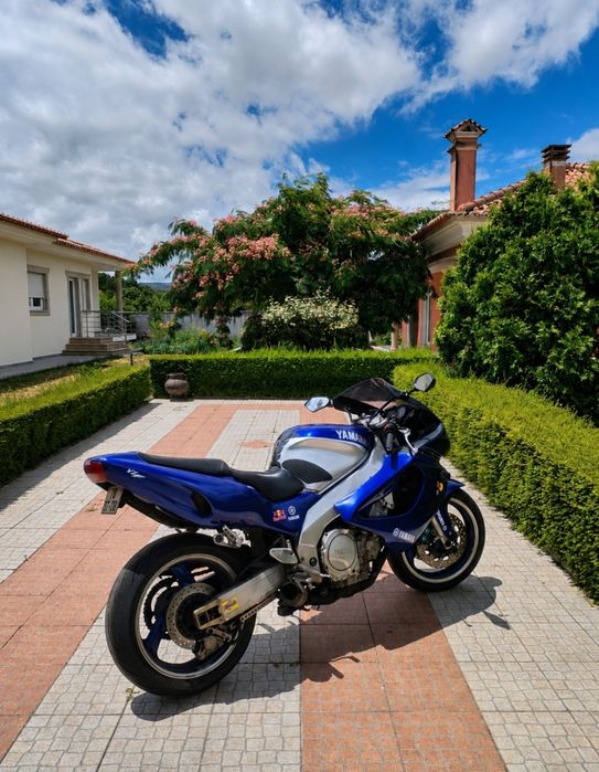 Yamaha YZF Thunderace 1000R