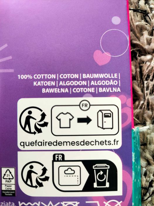 T-shirt dla dziewczynki 122/128