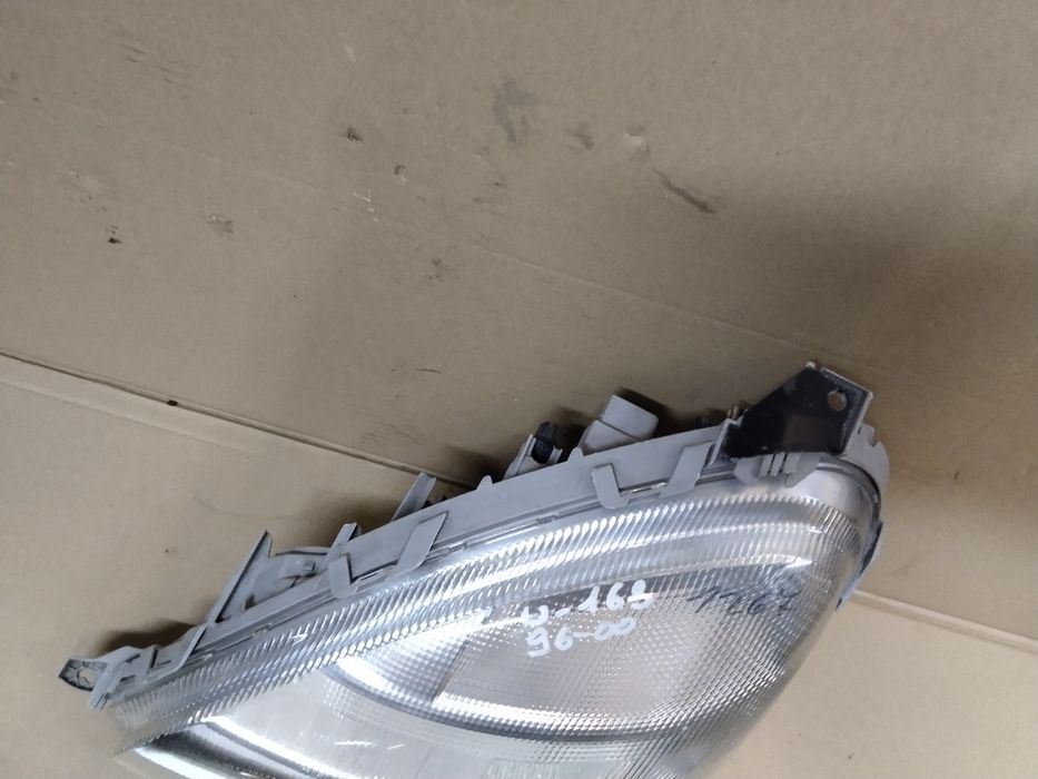 Lampa przednia lewa Mercedes a-klasa 1 I W168 EUROPA 97-01 przód lewy