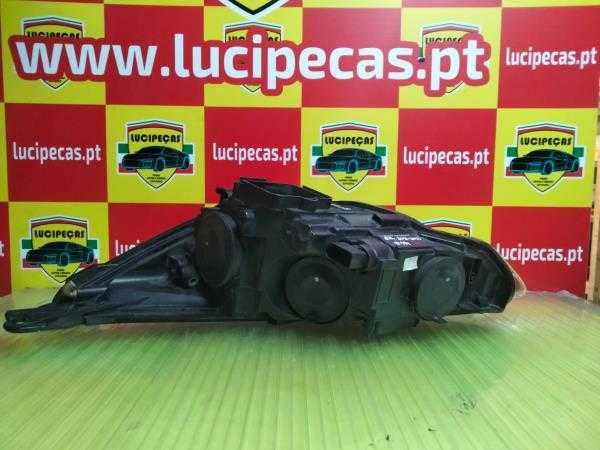 Otica Direita FORD FOCUS III | 103016