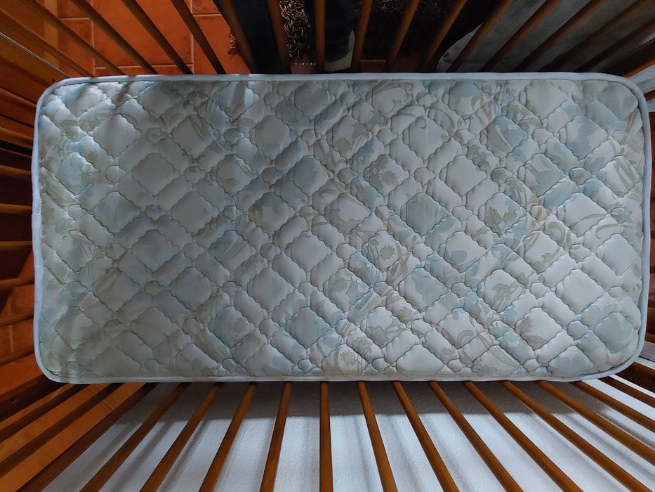 Cama Bebé pinho mel