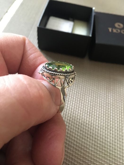 Серебряное кольцо