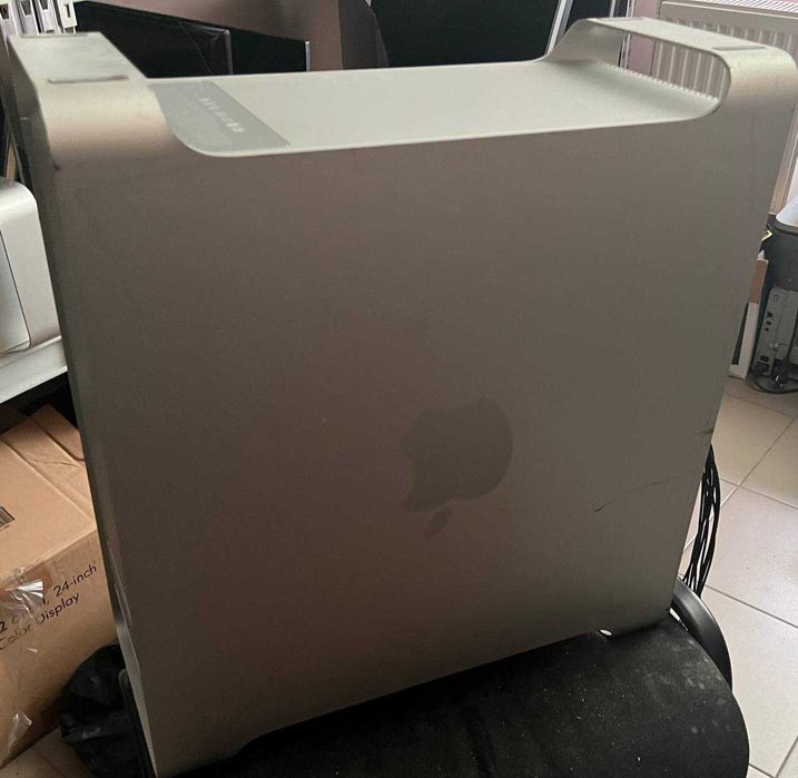 Продаю Mac pro 2006