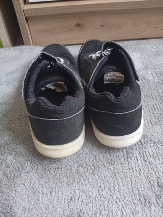 Czarno białe buty sportowe adidasy na rzep Decathlon r..36,  wkładka 23