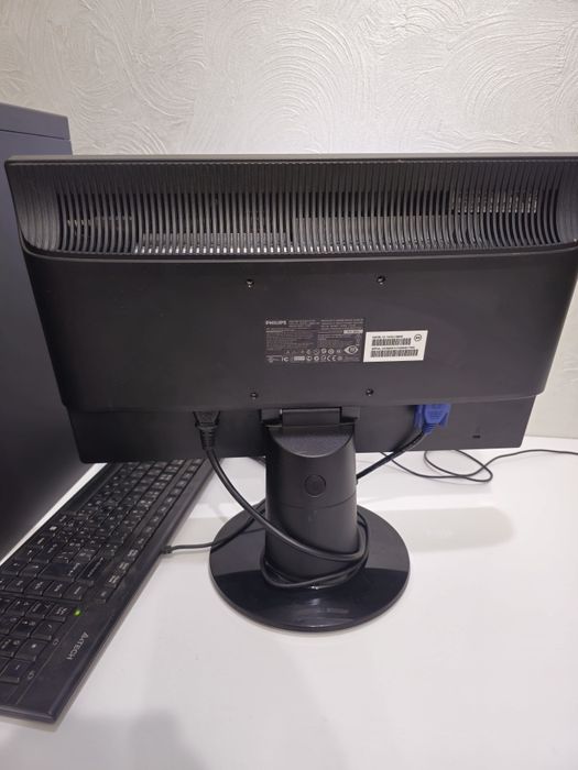 продам компьютер с монитором