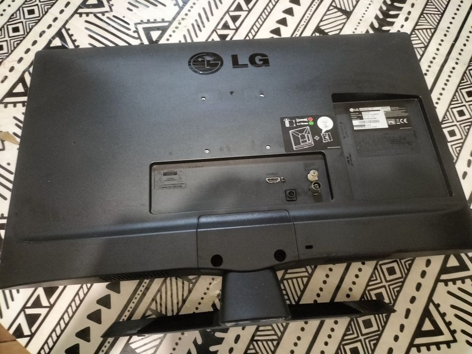 Vendo TV LG 24 polegadas