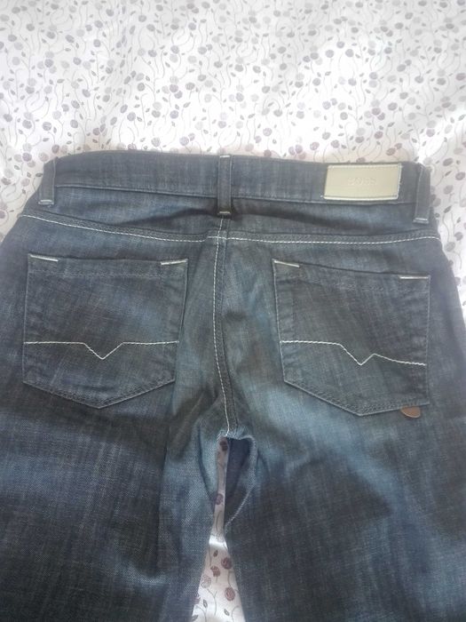 Spodnie jeansowe Boss rozm 34