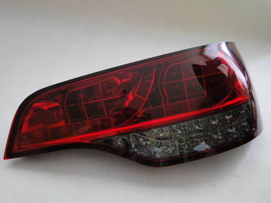Lampy światła tył tylne AUDI Q7 4L 06-09 DIODY LED Red SMOKE TUNING IGŁA!