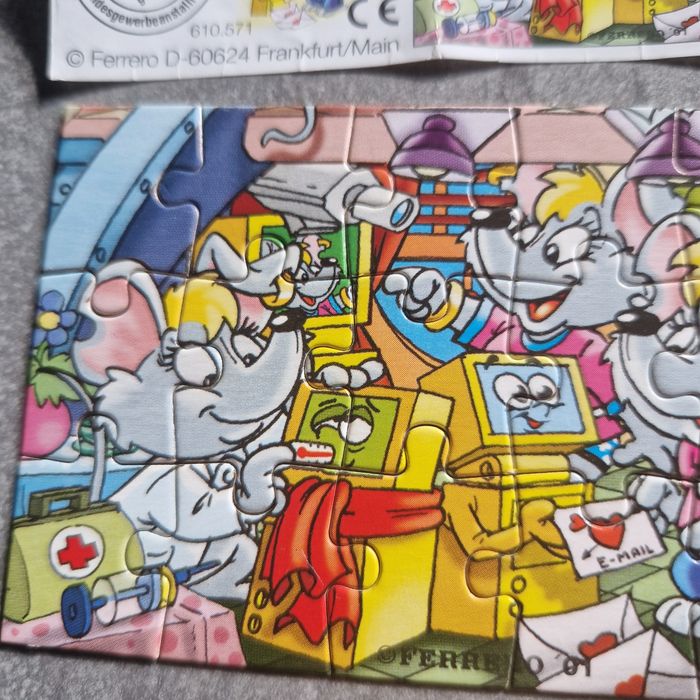 Puzzle z Kinder niespodzianka
