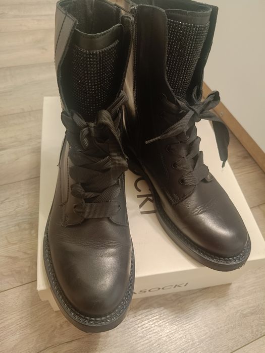 Skórzane, jesienno- wiosenne buty Lasocki