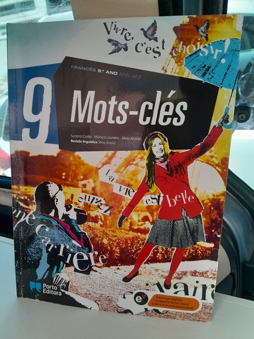 Livros escolares em ótimo estado.