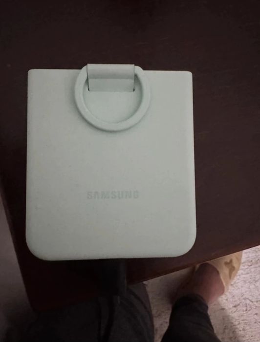 Samsung Z Flip5 novo