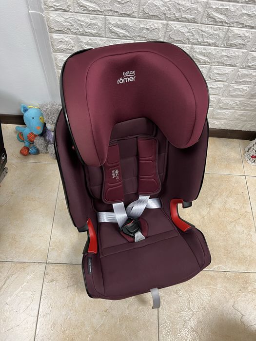 Автокрісло Britax Romer ADVANSAFIX IV R Група 1/2/3 (9-36кг) брітакс