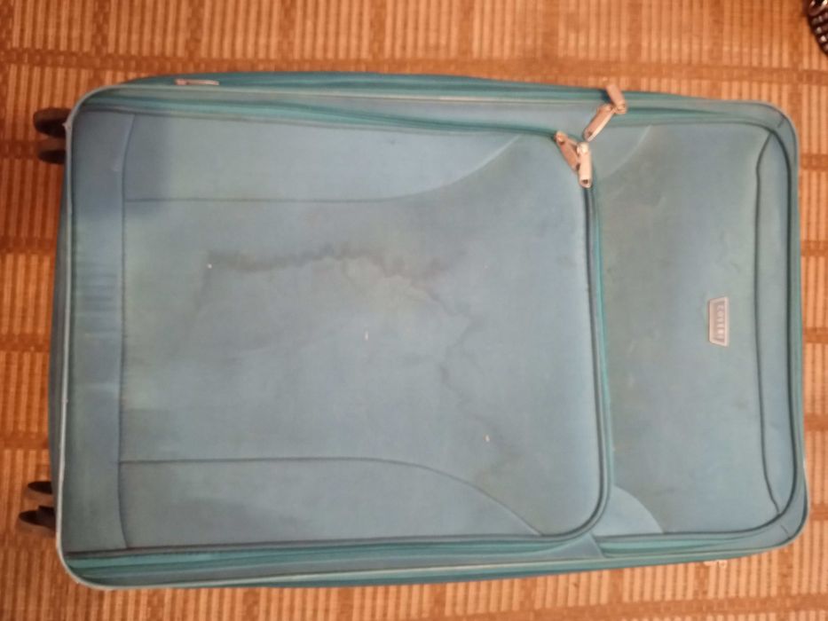 Чемодан на колесах Coveri