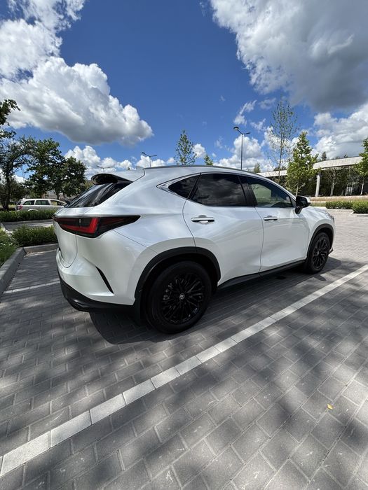 Lexus Nx 200  2022р