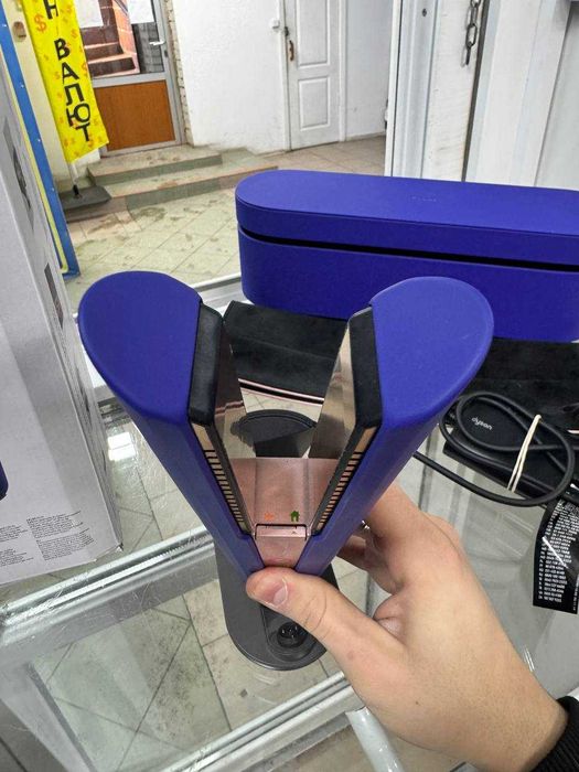 Плойка   Dyson  HS07