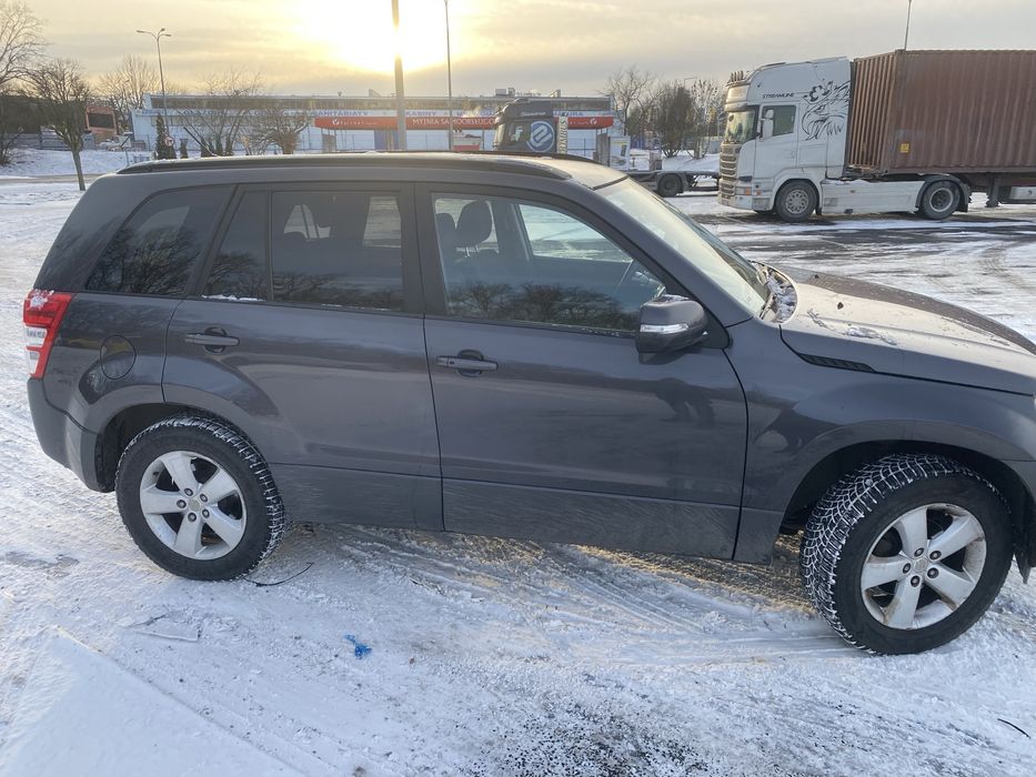 Suzuki Grand Vitara 2.4B 2011rok