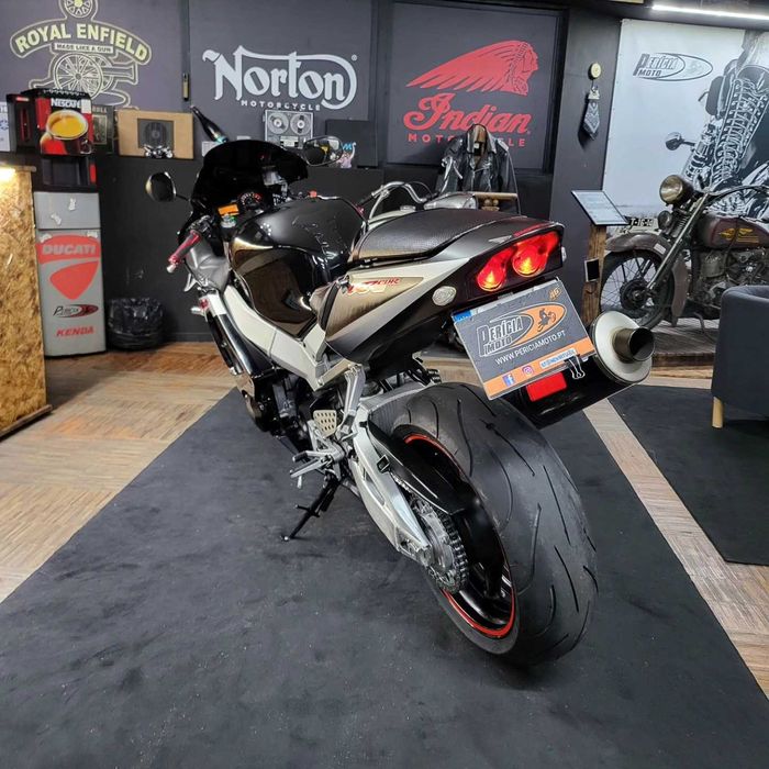 Honda CBR 900RR Fireblade