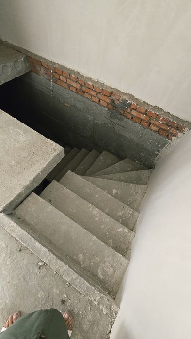 Продам дуплекс  в Гостомелі з бомбосховищем Без комісі Під програмиї
