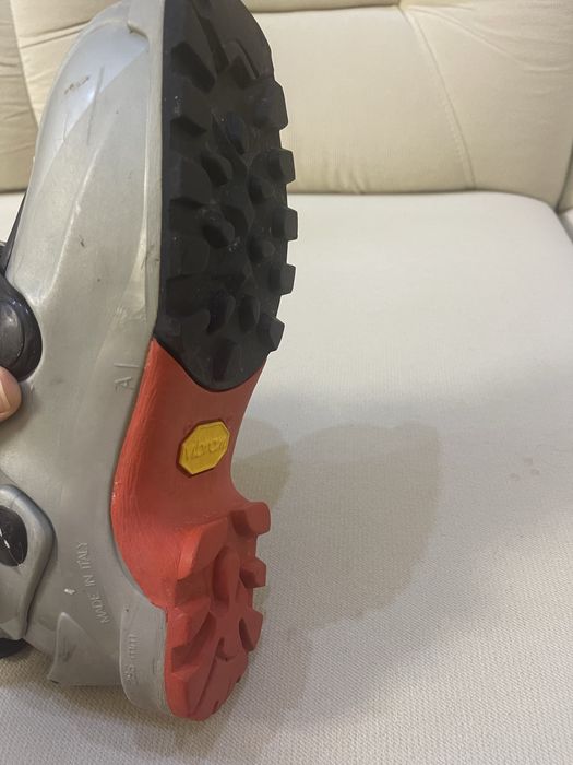 Skarpa черевики лижні 38