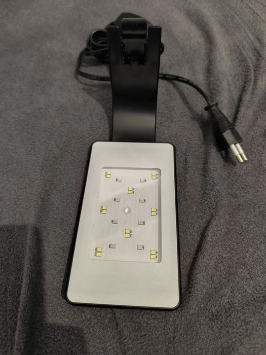 Lampa akwariowa ledowa