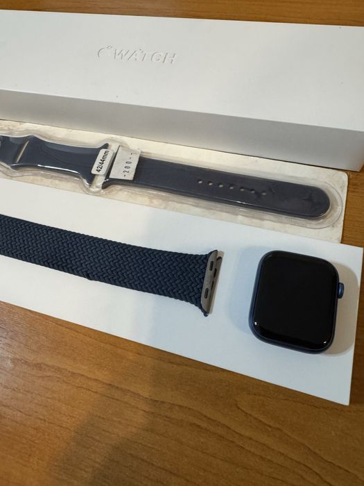 Apple Watch Series 7 45mm.
