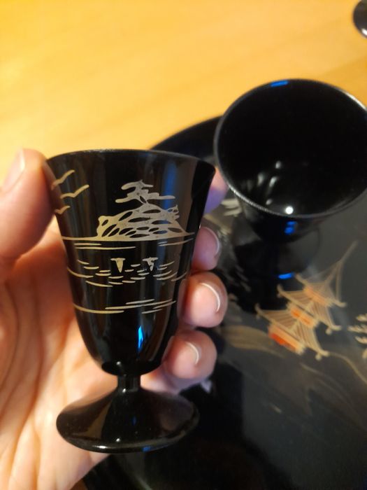 Conjunto de tabuleiro e copos430934889701068803