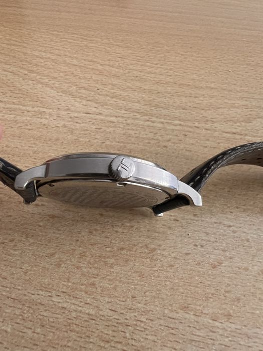 Годинник JACQUES LEMANS 1-1943