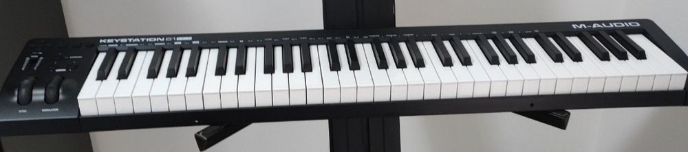 Teclado virtual M-Audio 61 MK3
