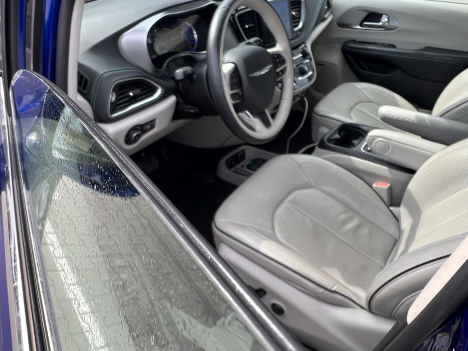 Chrysler pacifica hybrid 2020