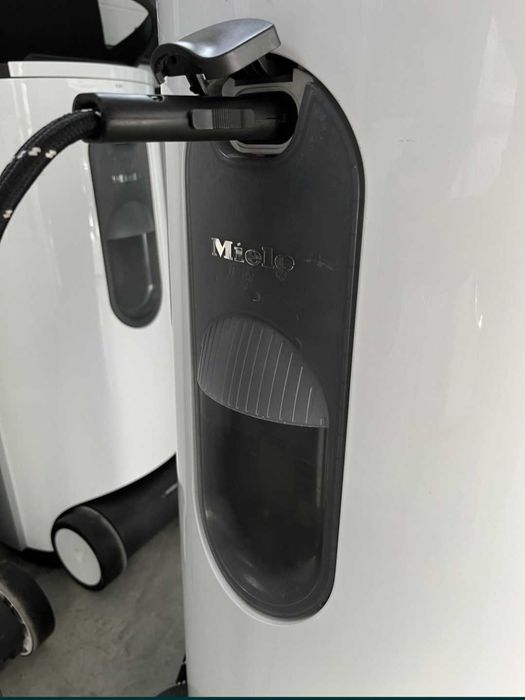 Прасувальна гладильна система дошка Miele B 2847 Fashion Master 2,0