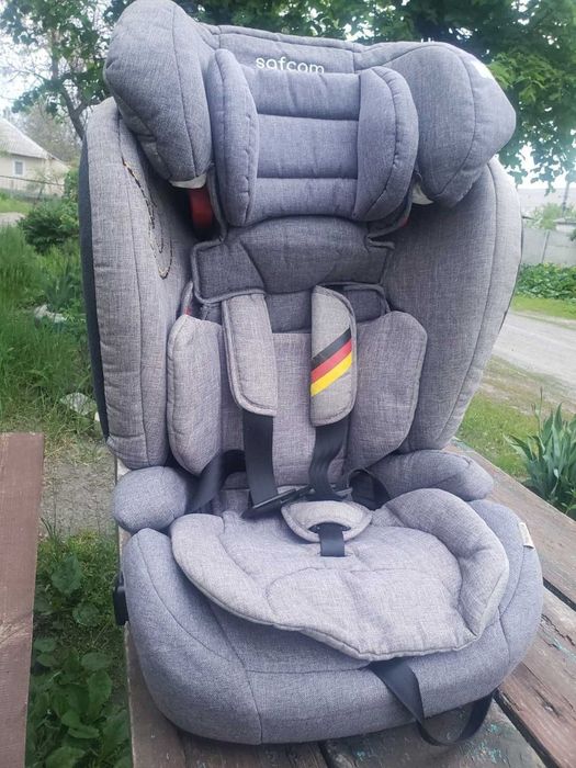Продам автокрісло