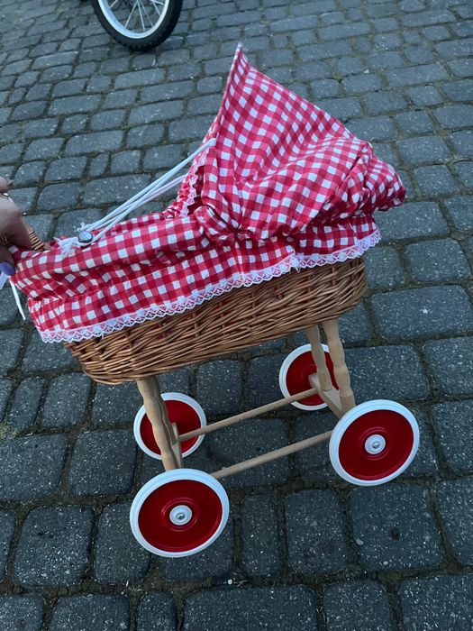 Wózek dla lalek wiklinowy