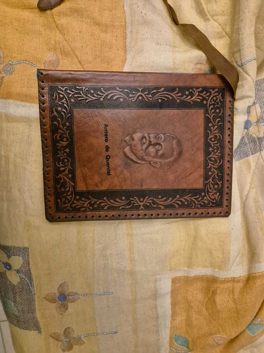 capa de proteção de livros Antero de Quental