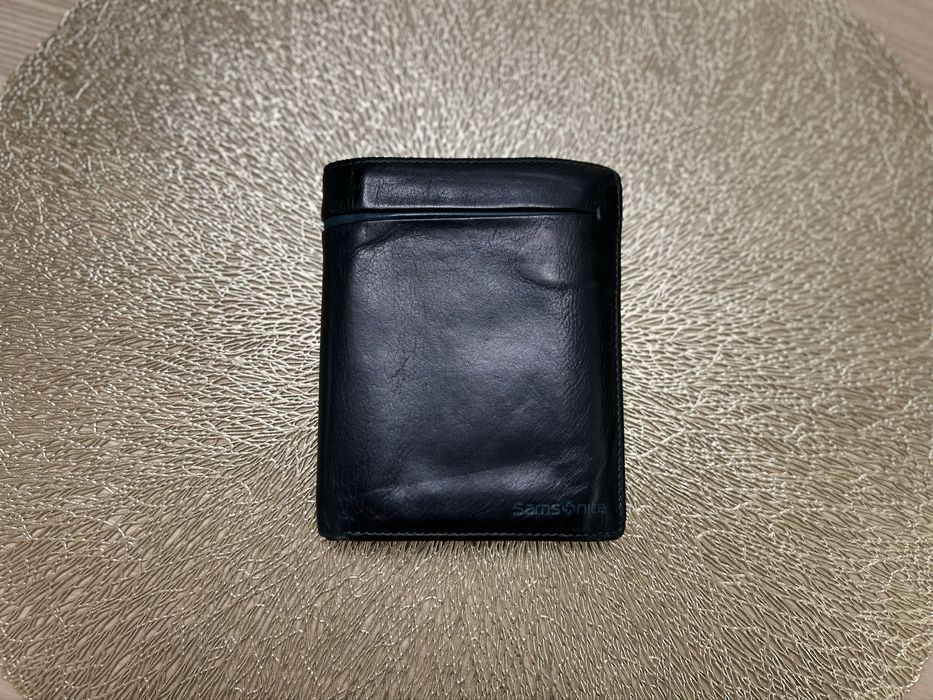 Portfel skórzany Samsonite - czarny z granatowymi wstawkami