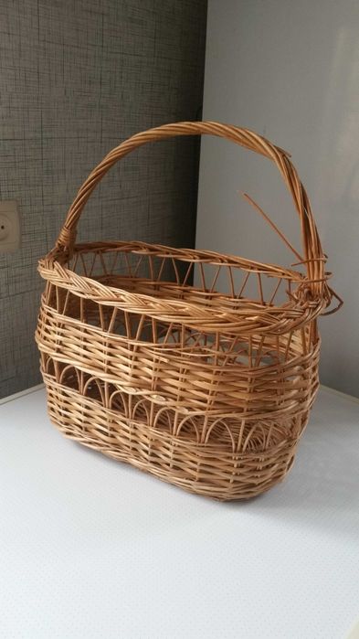Кошик з лози (корзина)