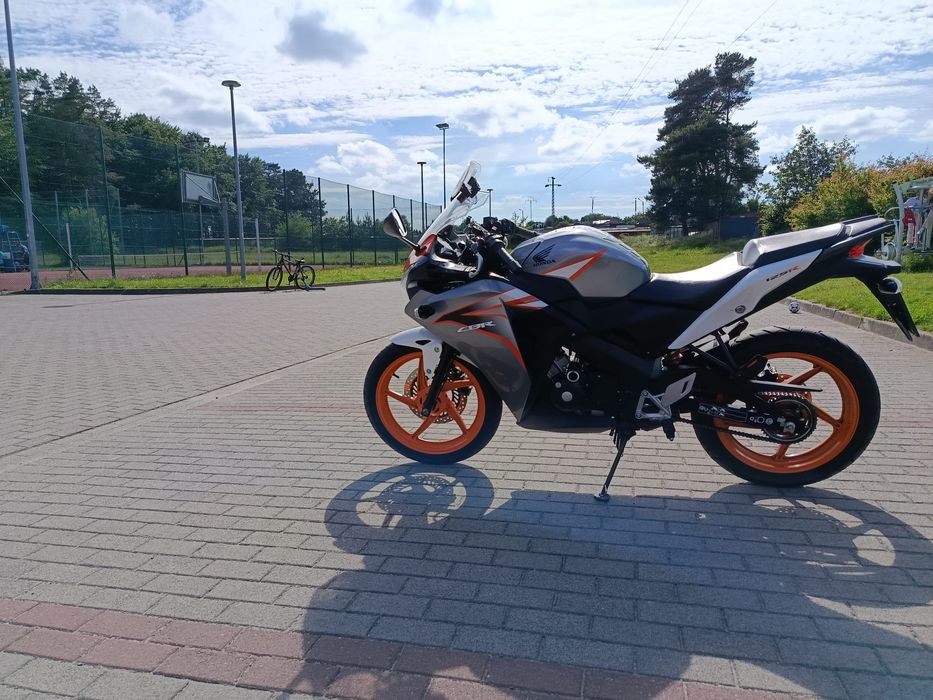 Motocykl Honda CBR 125 r