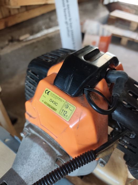 Roçadora ANOVA D43C 42,7 cc
