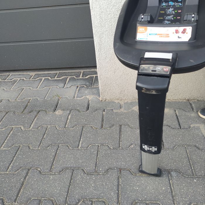fotelik maxi Cosi pebblePlus + baza ISOFIX 2 WayFix