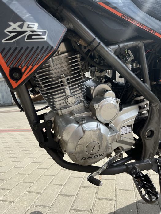 Asix defender 150 (xb72)