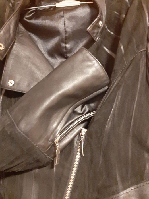 Куртка чорна, шкіра.жіноча