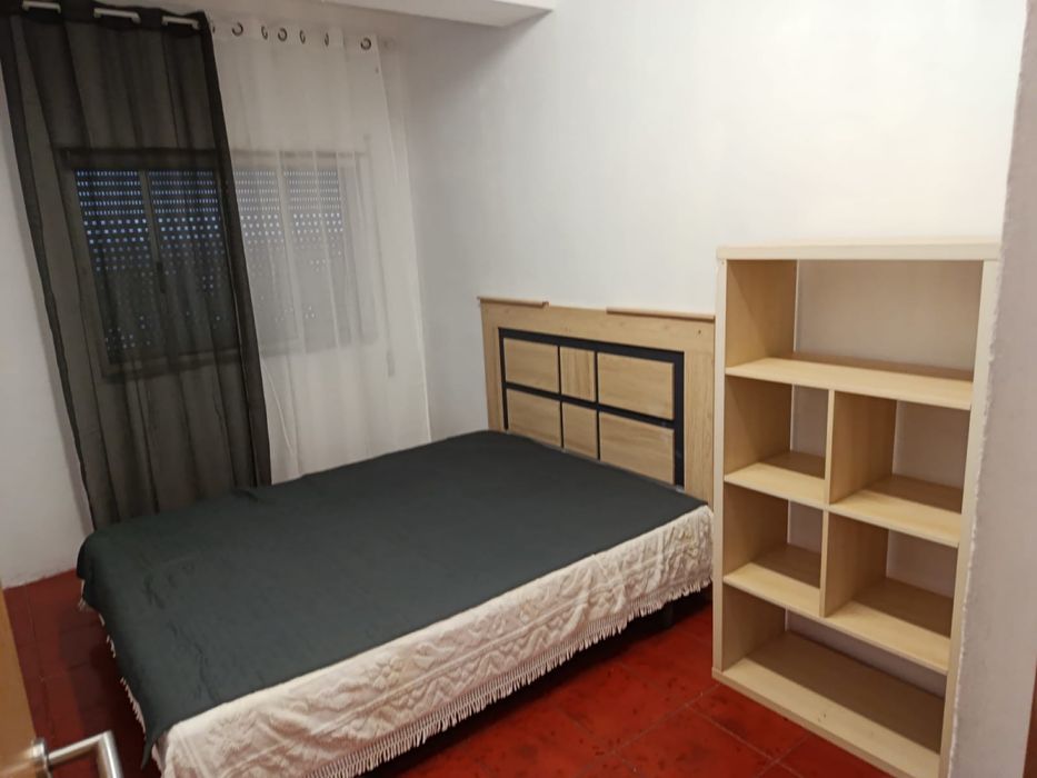 Apartamento com Licença Habitacional  T2 Renovado em Santa Clara, Coimbra – A 2 minutos do Lidl