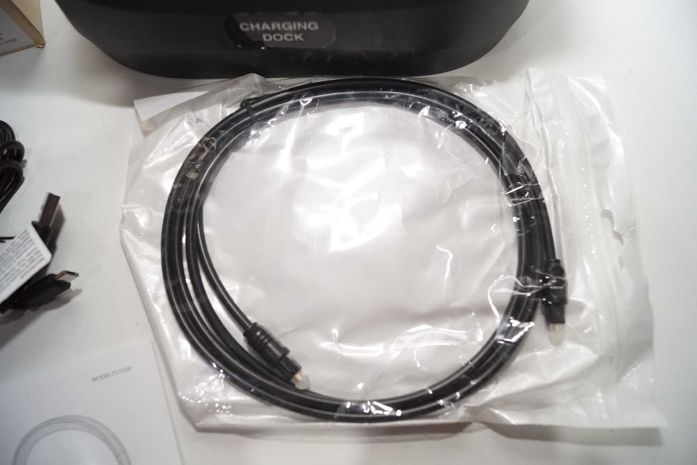 2003 Bezprzewodowe słuchawki tv dla seniora Bluetooth ze stacją
