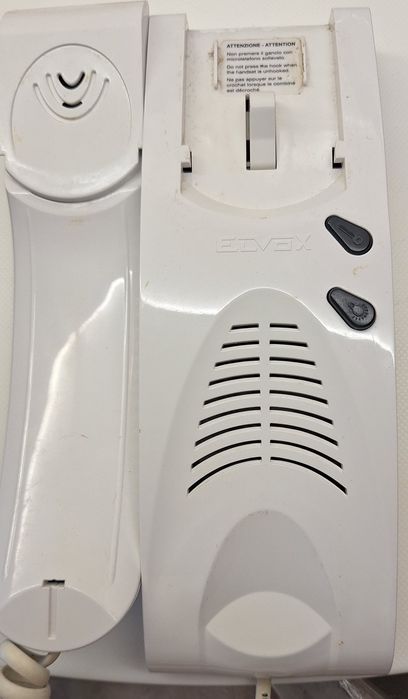 Intercomunicador / Telefone de Porteiro ELVOX Petrarca (Usado)