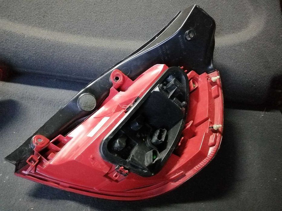 Peças Renault CLio III - Stop esquerdo, Capot, Elevadores