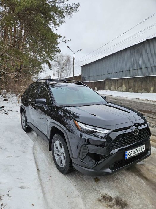 Toyota RAV 4 2025 hibrid. СРОЧНО. ТОРГ