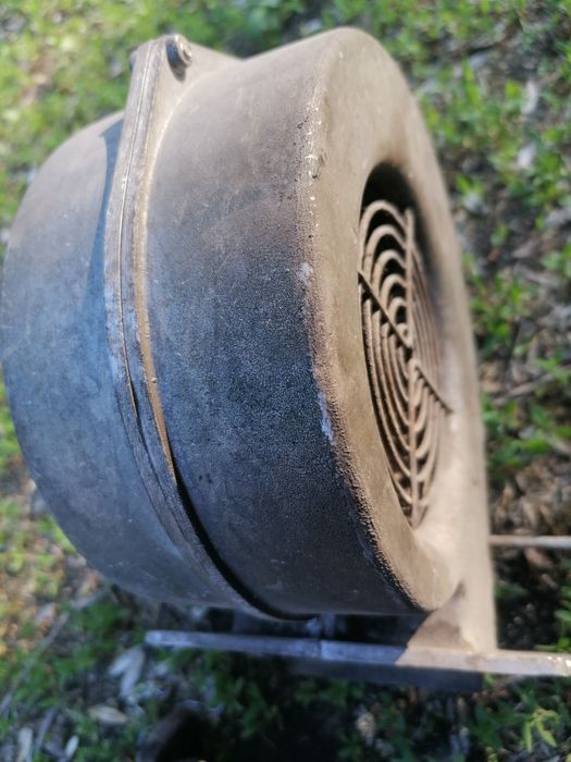 Sterownik z ustawieniem temperatury do pieca z dmuchawa i pompa wody