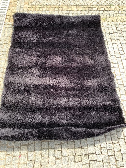 Carpete preta bom estado venda urgente