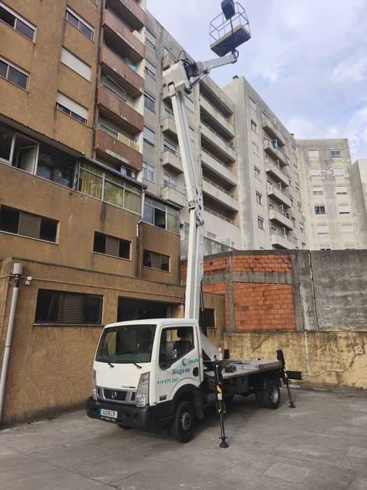 Aluguer Plataforma Elevatória 20metros