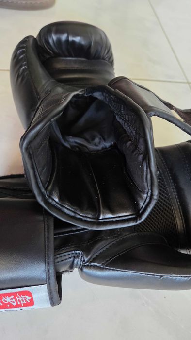 Luvas de treino de boxe